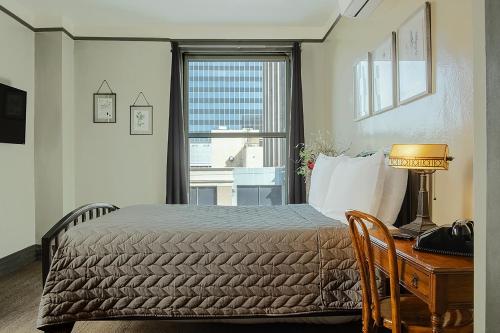 Gardner Hotel & Hostel near Plaza Színház