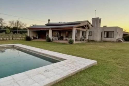 Casa de campo con piscina