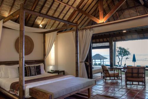 Balcony/terrace, Jeeva Beloam Beach Camp Resort in Tanjung Ringgit