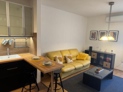 Belvarosi apartman in Gyongyos