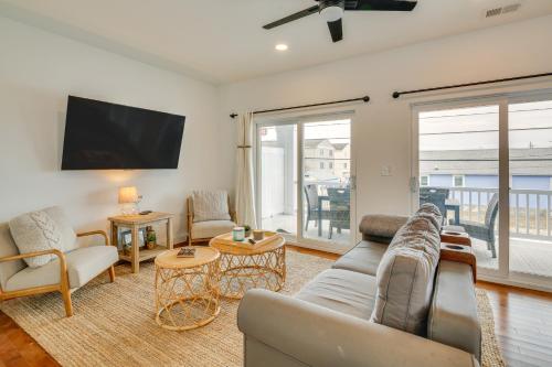 The Kraken Wildwood Townhome half Mi to Beach! in Wildwood, USA