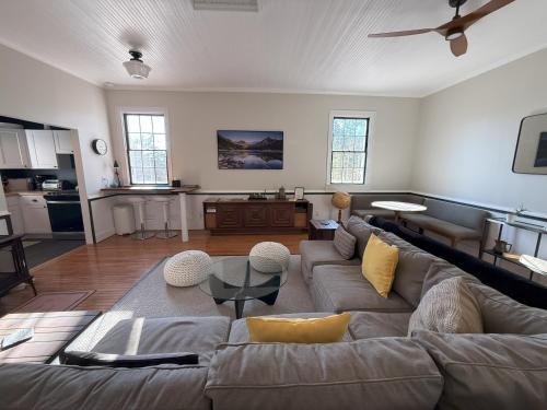 Schoolhouse No. 11 * Hudson Valley Upstate Getaway in Stone Ridge, USA