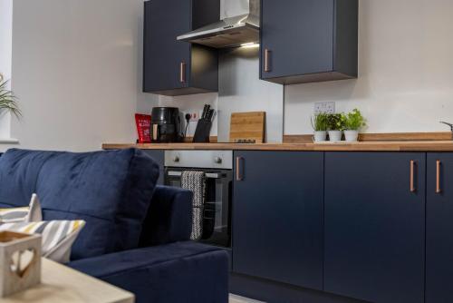 1 Bedroom Flat Near Bradford With Free Parking in 希普利