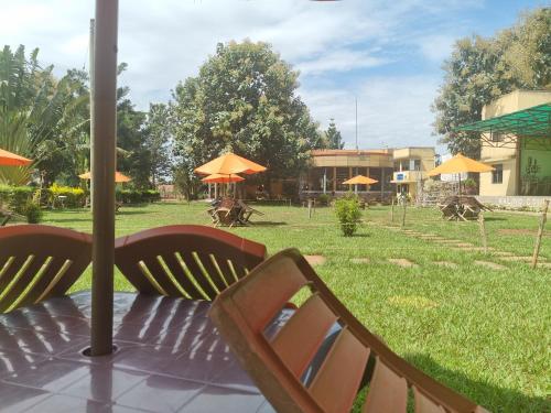 tuin, Kaliro Country Resort Hotel in Iganga
