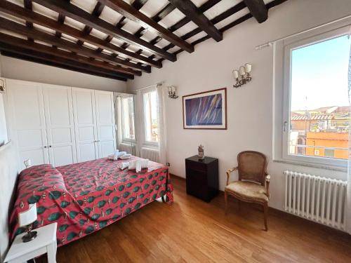 Trastevere Penthouse amazing terrace, Roma (foto 9)