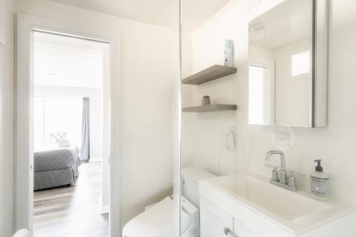 Private Nashville Haven - Minutes to Broadway, BNA in Nashville, USA