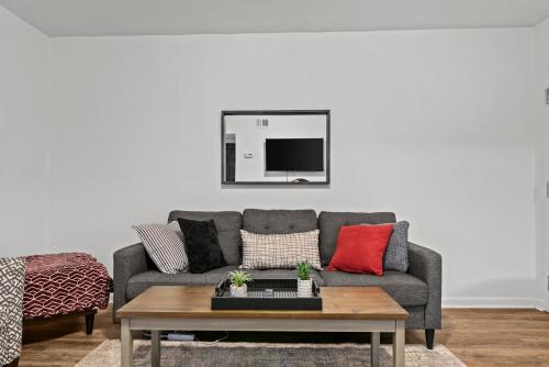 Classic City Getaway at Stadium Village - image 12