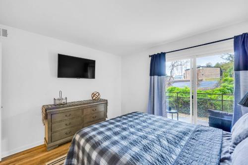 Classic City Getaway at Stadium Village - image 13