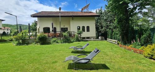 tuin, Villa Janet in Dolna Banya