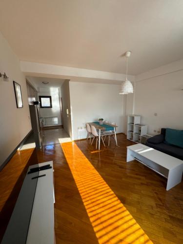 City Center Meliora Apartment, Skopje (photo 2)