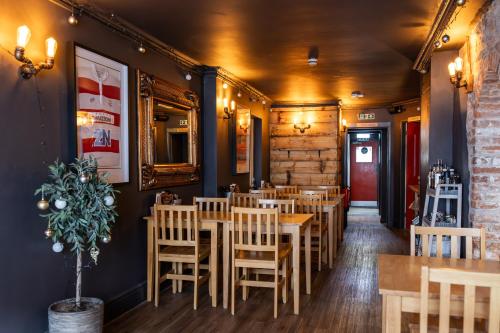 Restaurant, The First Hurdle Guest House in Chepstow