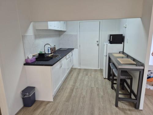 Cute Private Scienic Studio!, Auckland (photo 6)