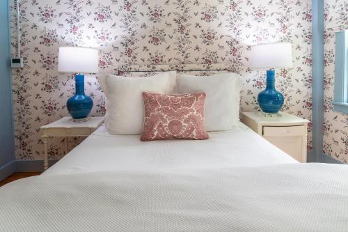 649904963 Union Street Inn