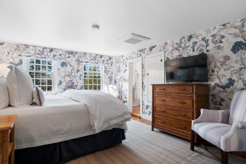 649906273 Union Street Inn