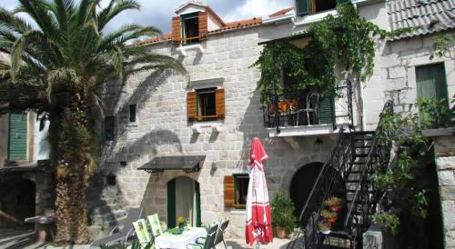 Ferienhaus mit Terrasse für drei Personen, Podgora (Foto 3)