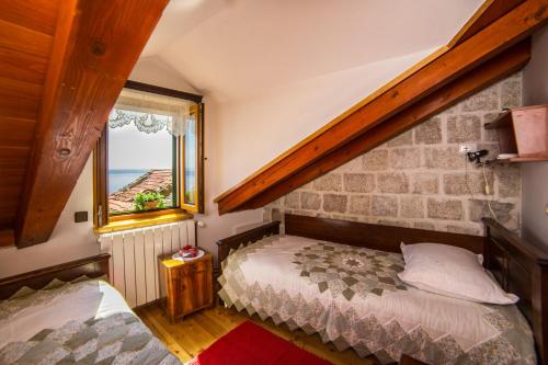 Ferienhaus mit Terrasse für drei Personen, Podgora (Foto 9)