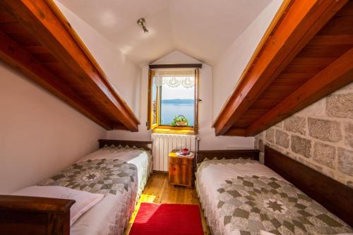 Ferienhaus mit Terrasse für drei Personen, Podgora (Foto 5)