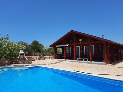 Ferienhaus für 4 Personen mit Pool auf grossem Grundstück gîte à louer Barranco de Vale Formiga