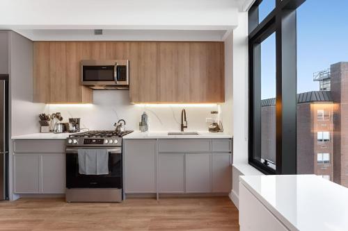 Luxury Meets Comfort Upscale Studio in Brooklyn in Brooklyn, USA