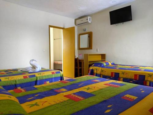 Standard Family Room image 1