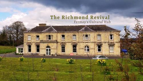 Exterior view, Double Room in Richmond House Fermoy in Fermoy