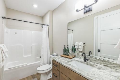 Whispering Waters Condo