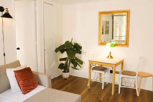 HOM I En Bellas Artes depto 1D1B Santiago centro MJ206