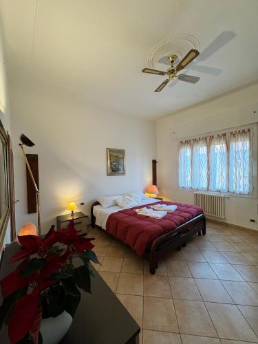 Bologna Fiera - Train Station Apartment - Free parking, Bolonia