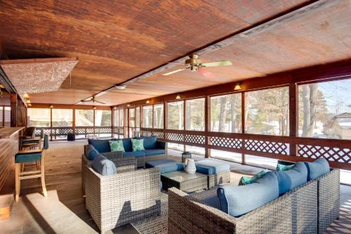 Snowmobile & Enjoy Eagle River! ‘Southside Lodge’