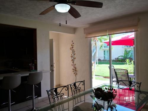 Apartment with Garden View image 9