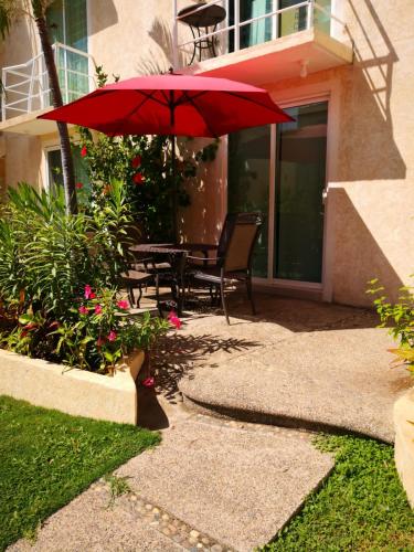 Apartment with Garden View image 1