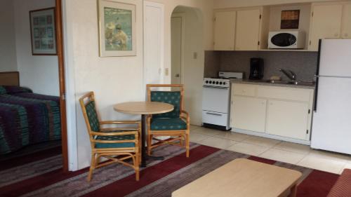 Johns Pass Beach Motel - 숙소 외관
