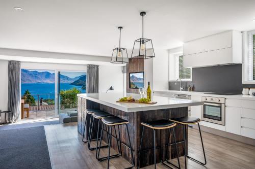 Villa Habeke- Lake Views- Gas Fire- AC- BBQ - image 6