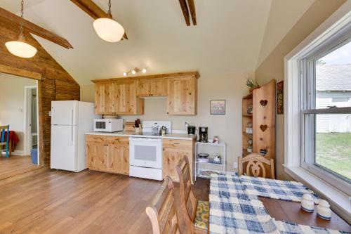 Quiet Baileys Harbor Country Home 1 Mi to Lake! in Baileys Harbor, USA