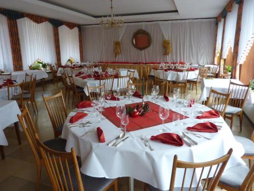 Banquet hall, Hotel Oranien in Nastatten