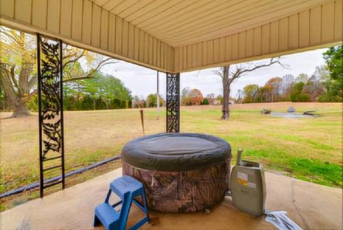 Mama Jeans Pillowville Home in Dresden (TN)