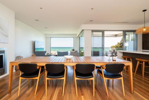 Gracie on the Beach Luxe with Water Views