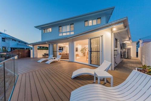 Whitsunday Waterfront Luxury at 19 The Cove