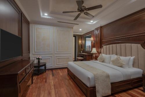 room detail thumbnail 1