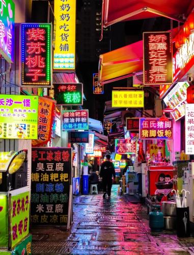 Anya Hotel -Next to Jiefang West Bar Street 2 minutes to the subway station free coffee free laundry free gym, huge windows Anya Hotel -Next to Jiefang West Bar Street 2 minutes to the subway station free coffee free laundry free gym, huge windows