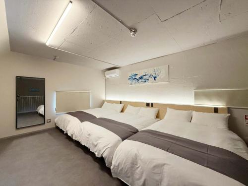 Reno bld - Modern 2-Story Apt Near Peace Park Sleeps 10