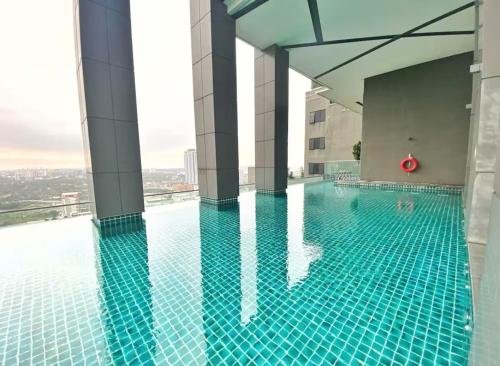 Large Pax for 12-14pax Gathering at SunwayPyramid 3R3B Soccer Table, 5G WiFi Streaming Android Projector, Fun Board Games Kids Friendly 华人房东 Large Pax for 12-14pax Gathering at SunwayPyramid 3R3B Soccer Table, 5G WiFi Streaming Android Projector, Fun Board Games Kids Friendly 华人房东