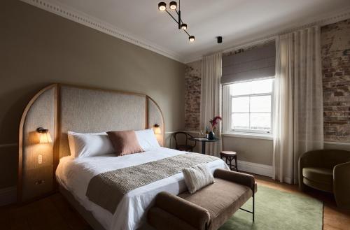 Empire Hotel in Camperdown