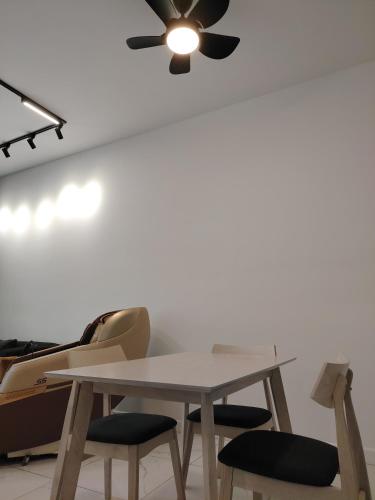 Cubic Botanical Cozy & Modern Perfect Getaway Cubic Botanical Cozy & Modern Perfect Getaway