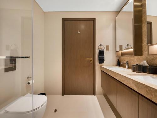 Ultra-Luxury 2 Bedroom Beachfront Escape with Sea Views, Dubaj (zdjęcie 8)