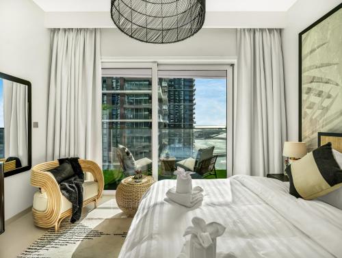Ultra-Luxury 2 Bedroom Beachfront Escape with Sea Views, Dubaj (zdjęcie 3)