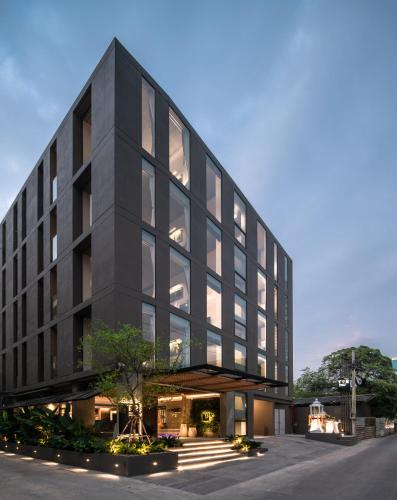 Exterior view, Norma Hotel Sathorn - Formerly T2 Residence Sathorn near Lumphini MRT Station