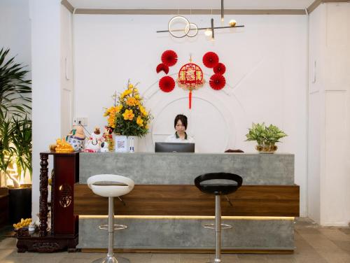 Miền Tây Hotel