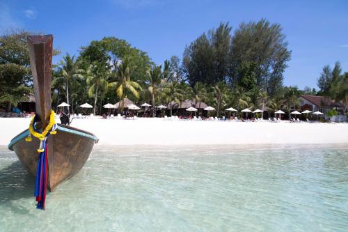Beach, Mali Resort Pattaya Beach Koh Lipe near La Luna Italian Restaurant