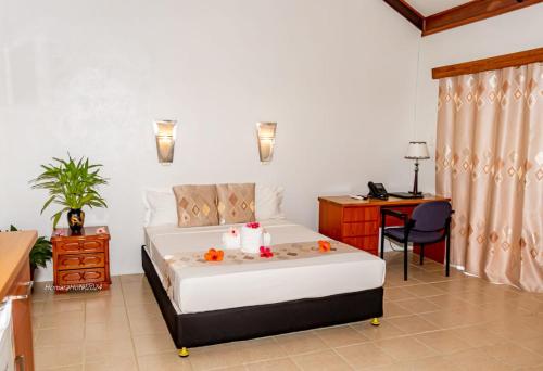 1 queen bed